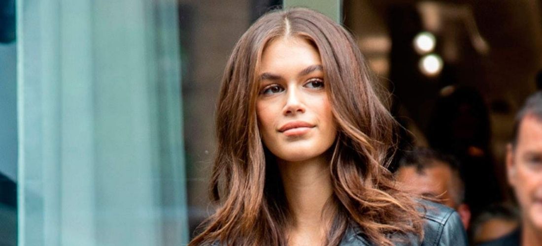 Consigue El Infalible Look De Kaia Gerber Invitadisima