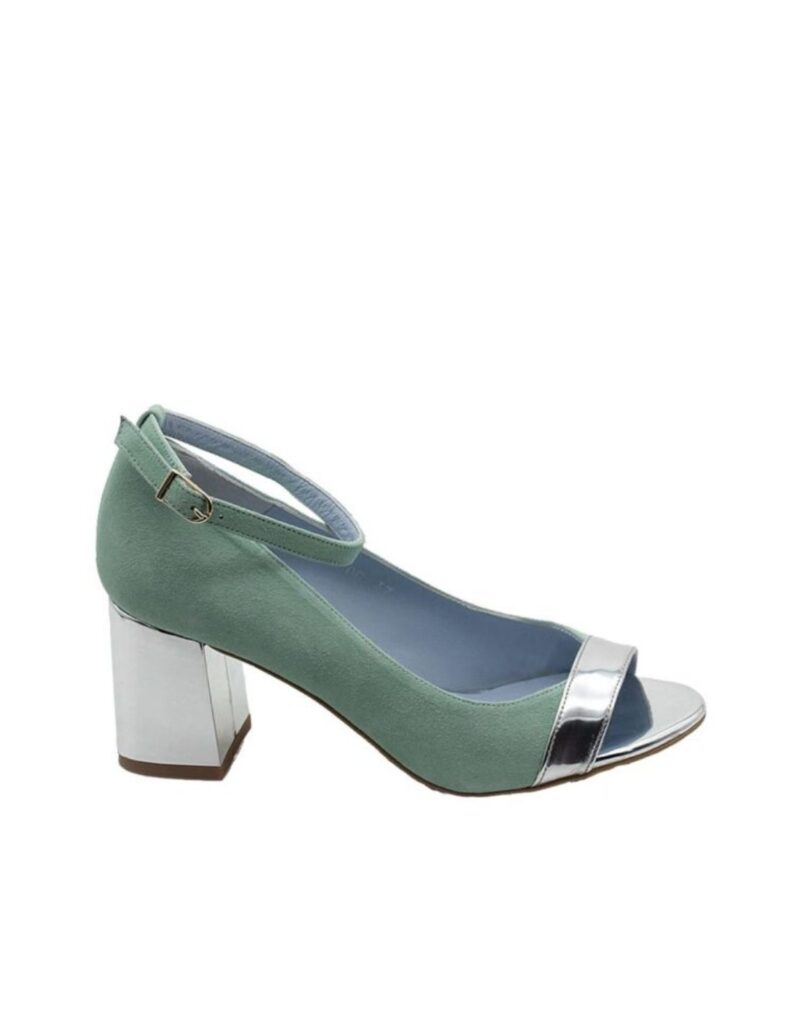 Beautiful mint green guest sandal with ankle strap and half-metallic heel.