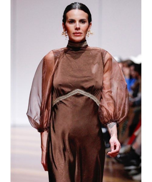 mangas-de-organza-marron-chocolate